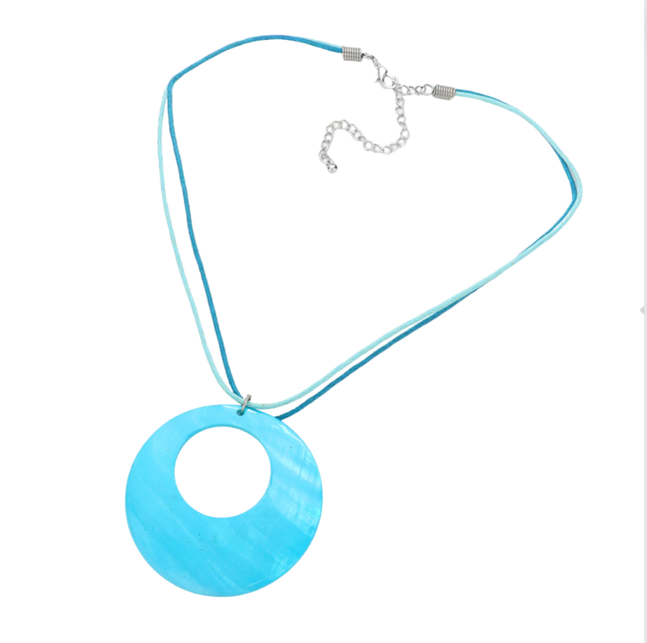Mother of Pearl Pendant Necklace