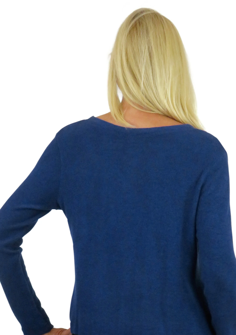 La Cera Long Sleeve V Neck Top