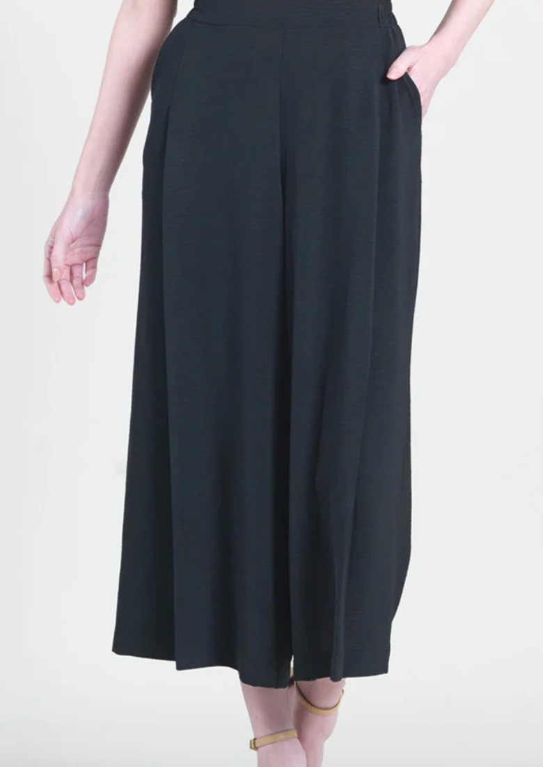 Clara SunWoo Soft Textured Rayon - Side Pocket Culotte Pant