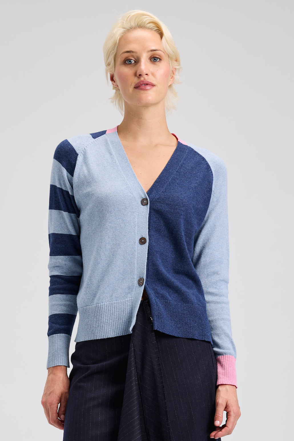 Zaket & Plover V-Neck Cardigan-NEW