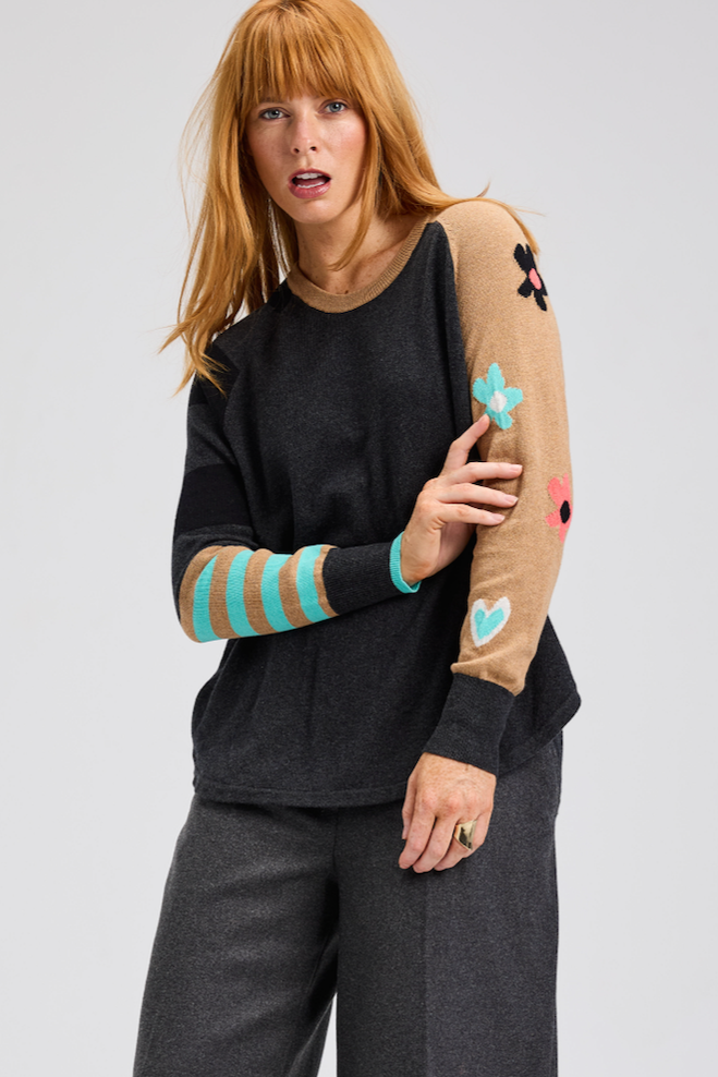 Zaket & Plover My Happy Sweater-NEW