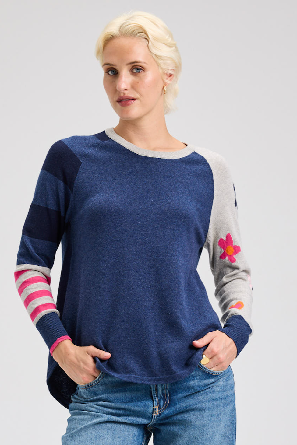 Zaket & Plover My Happy Sweater-NEW