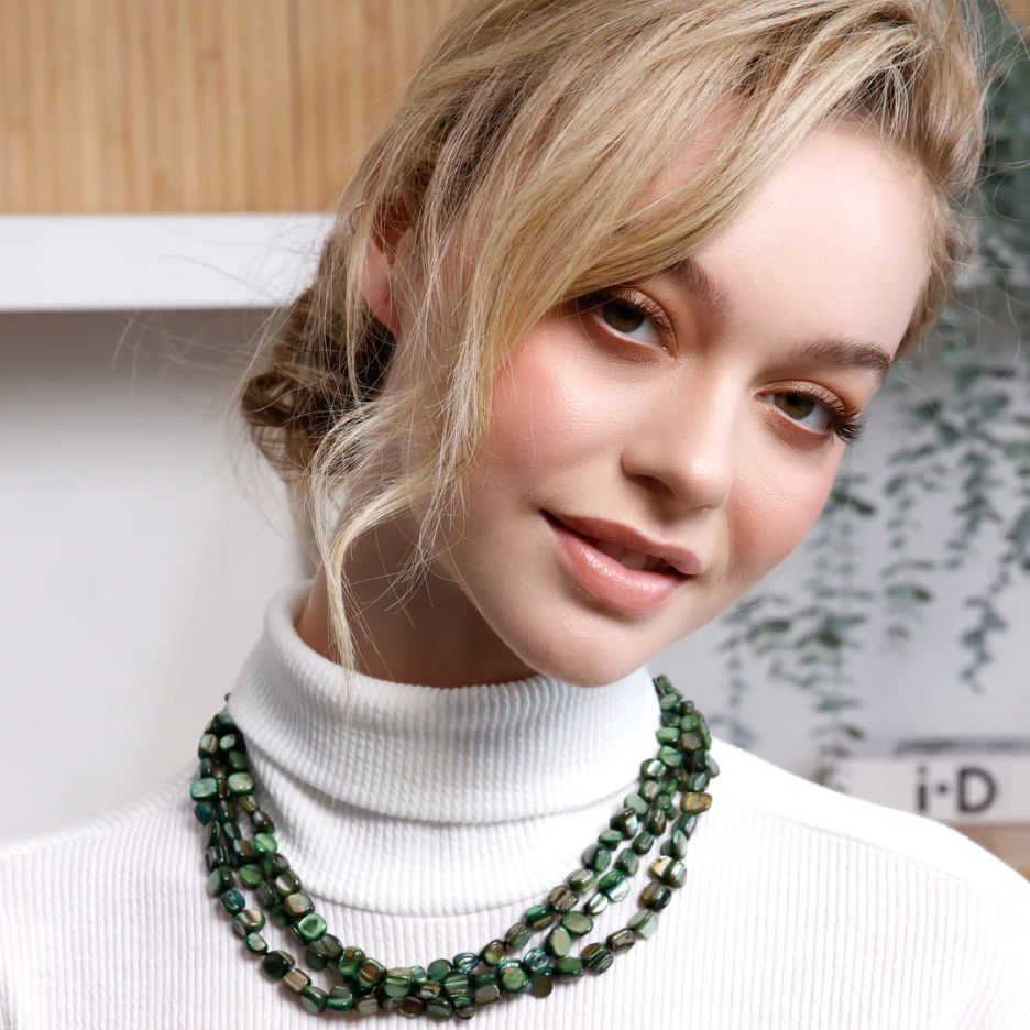 Sea Lily Mother of Pearl Nugget Necklace-Green-NEW