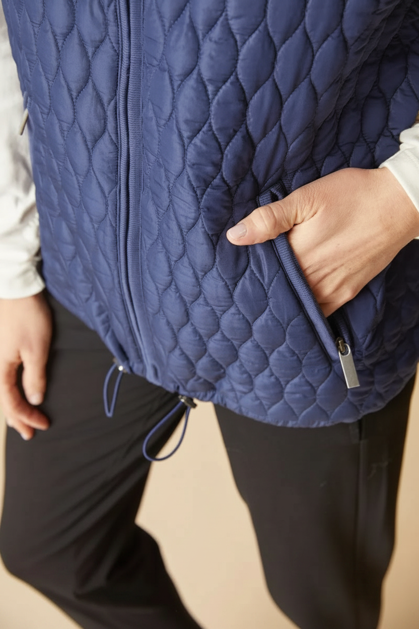Zip pocket detail