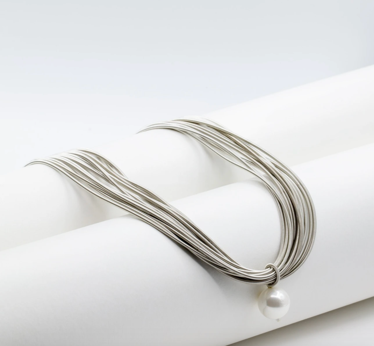 Sea Lily Silver Piano Wire Necklace with White Pearl