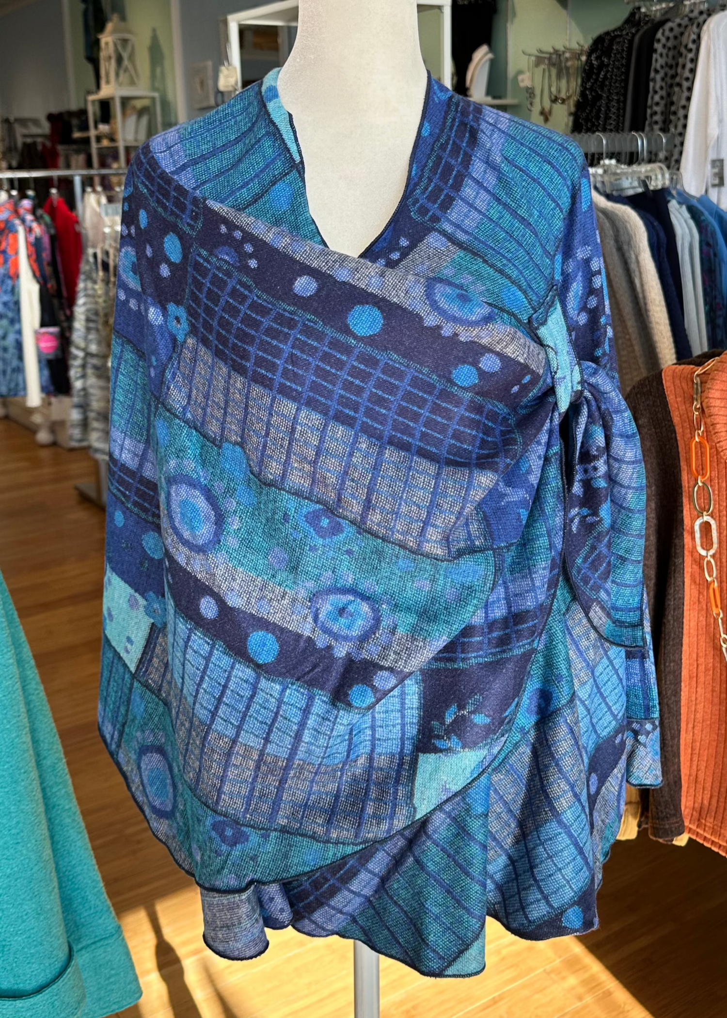 Cashmere Wraps & Scarves