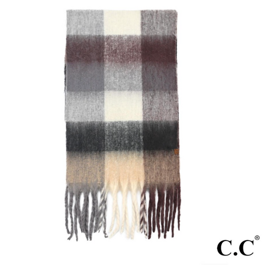 Checkered Pattern Woven Scarf