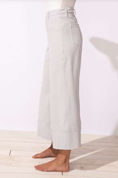 Escape Comfort Knit Crop Flood Jean