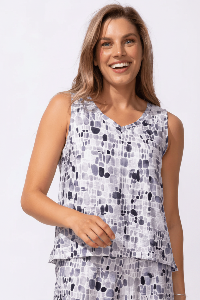 Abstract print v-neck tank