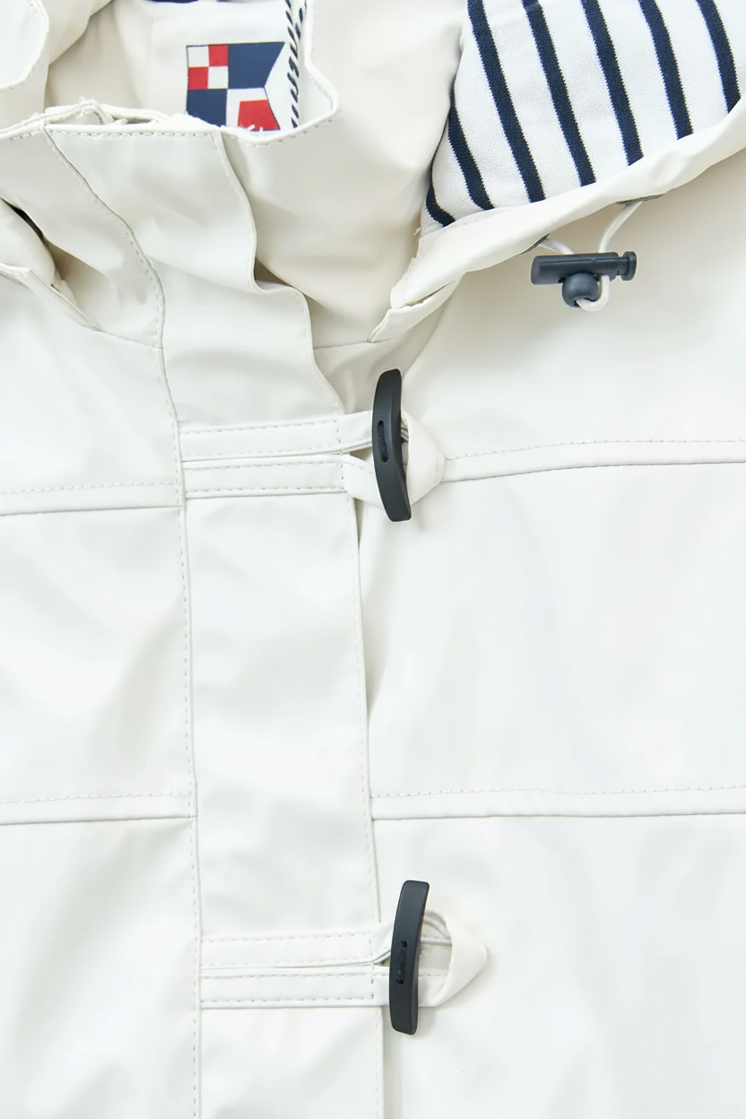 C3008 White Toggle Detail