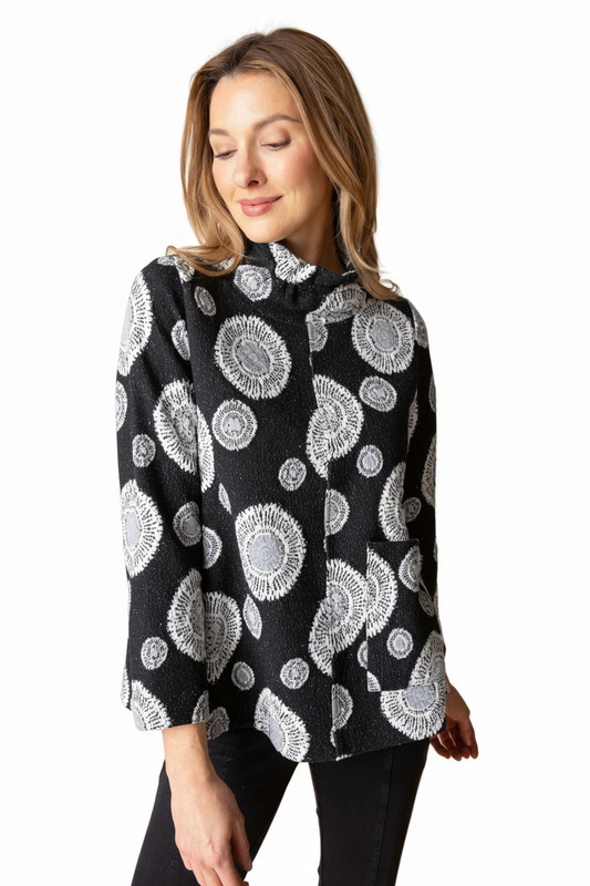 Circle Print Pullover – Front