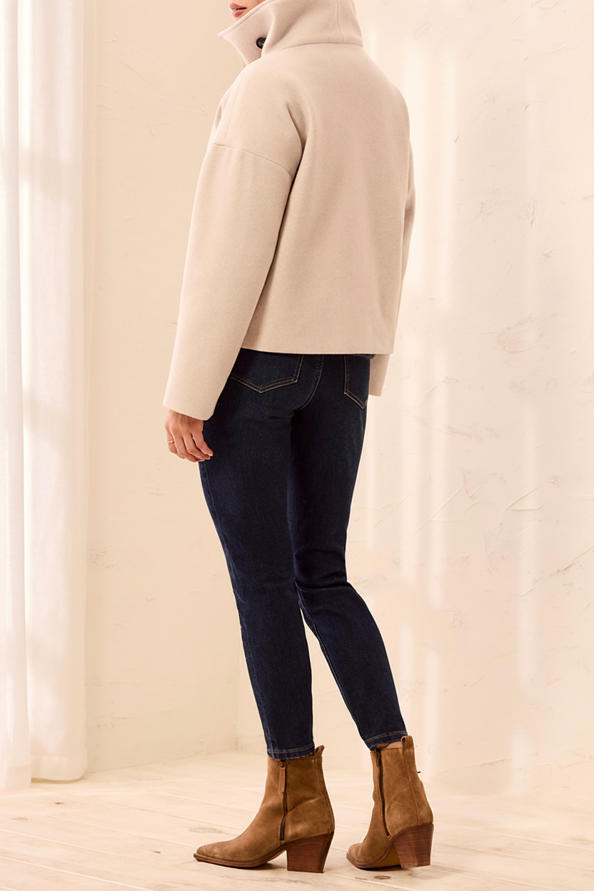 Cream back