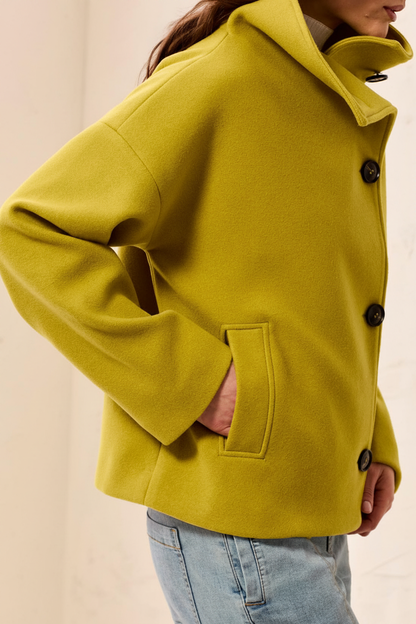 Cream front detail