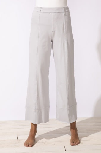 Escape Comfort Knit Crop Flood Jean
