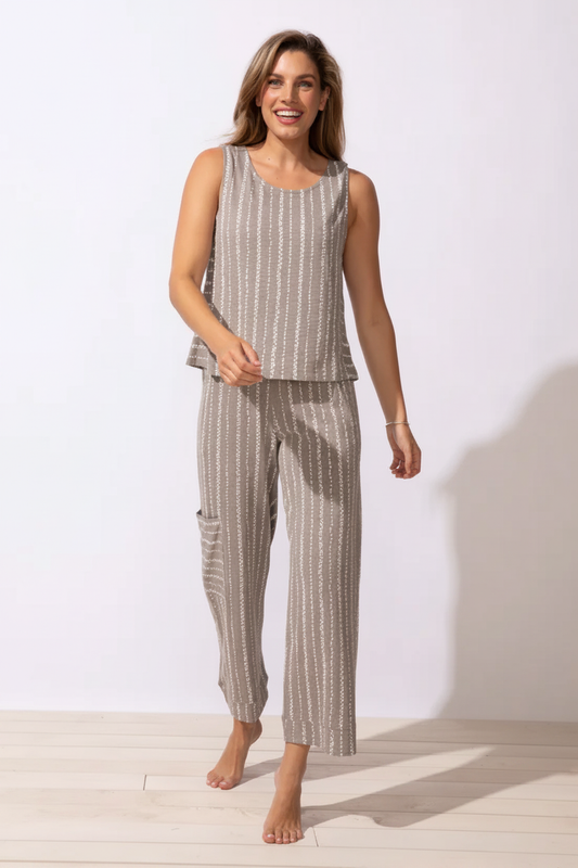 Full outfit lifestyle 2