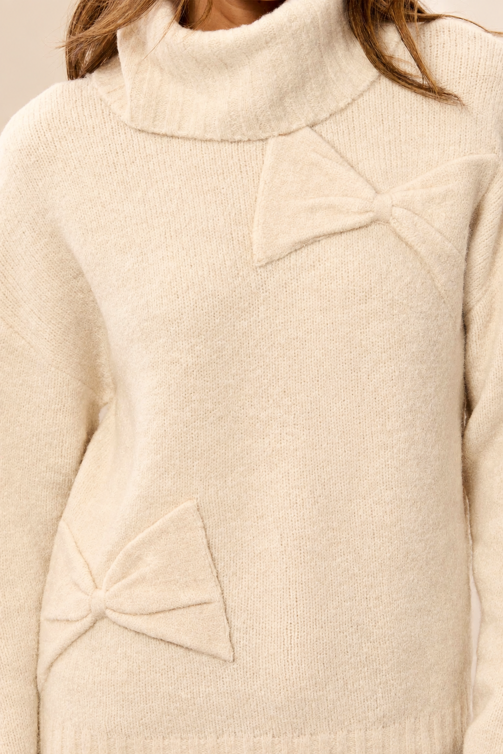 Sharpened 2:3 sweater front