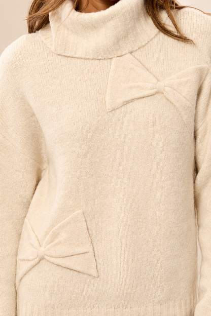 Sharpened 2:3 sweater front