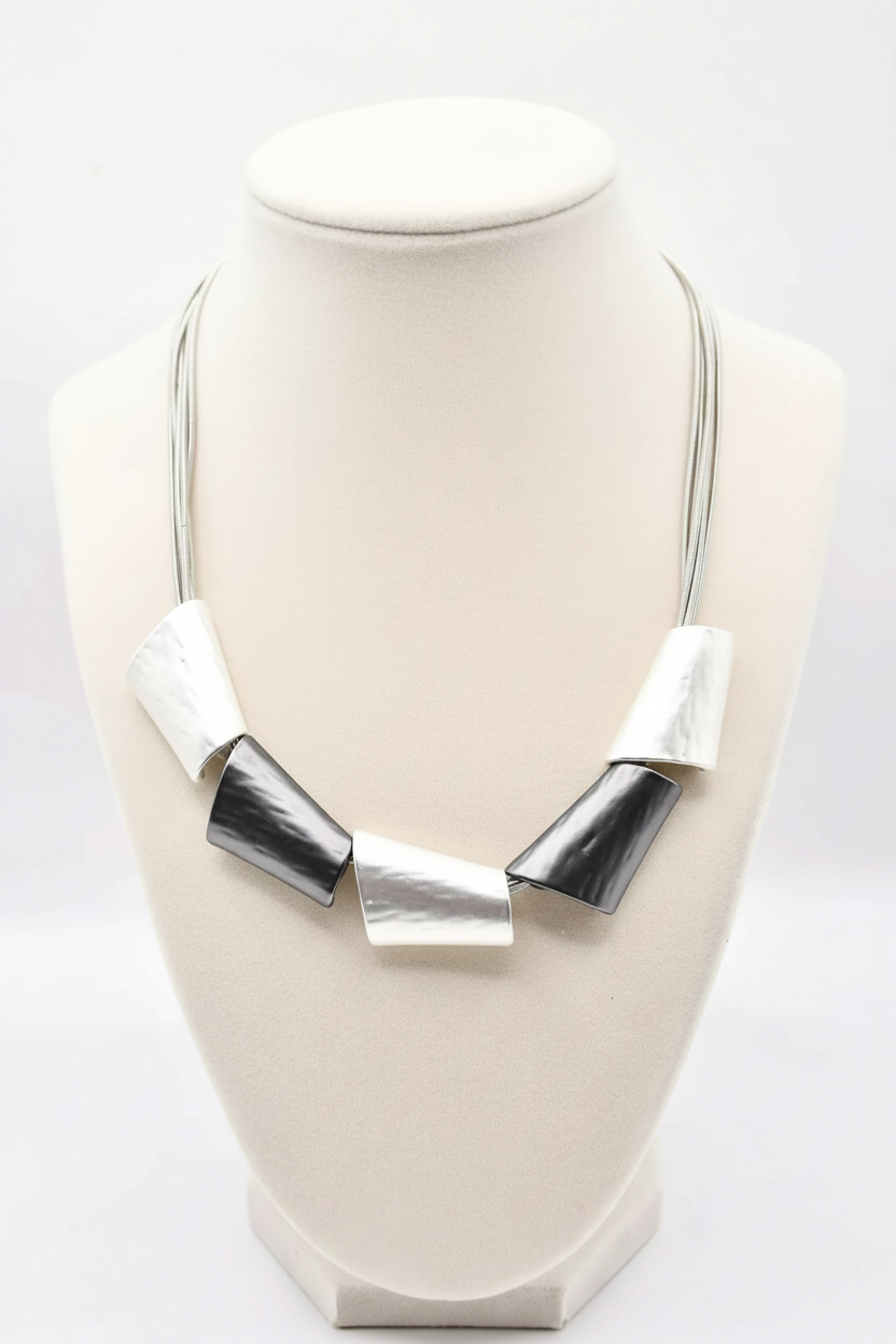 Silver Wire Necklace – Sharpened 2:3