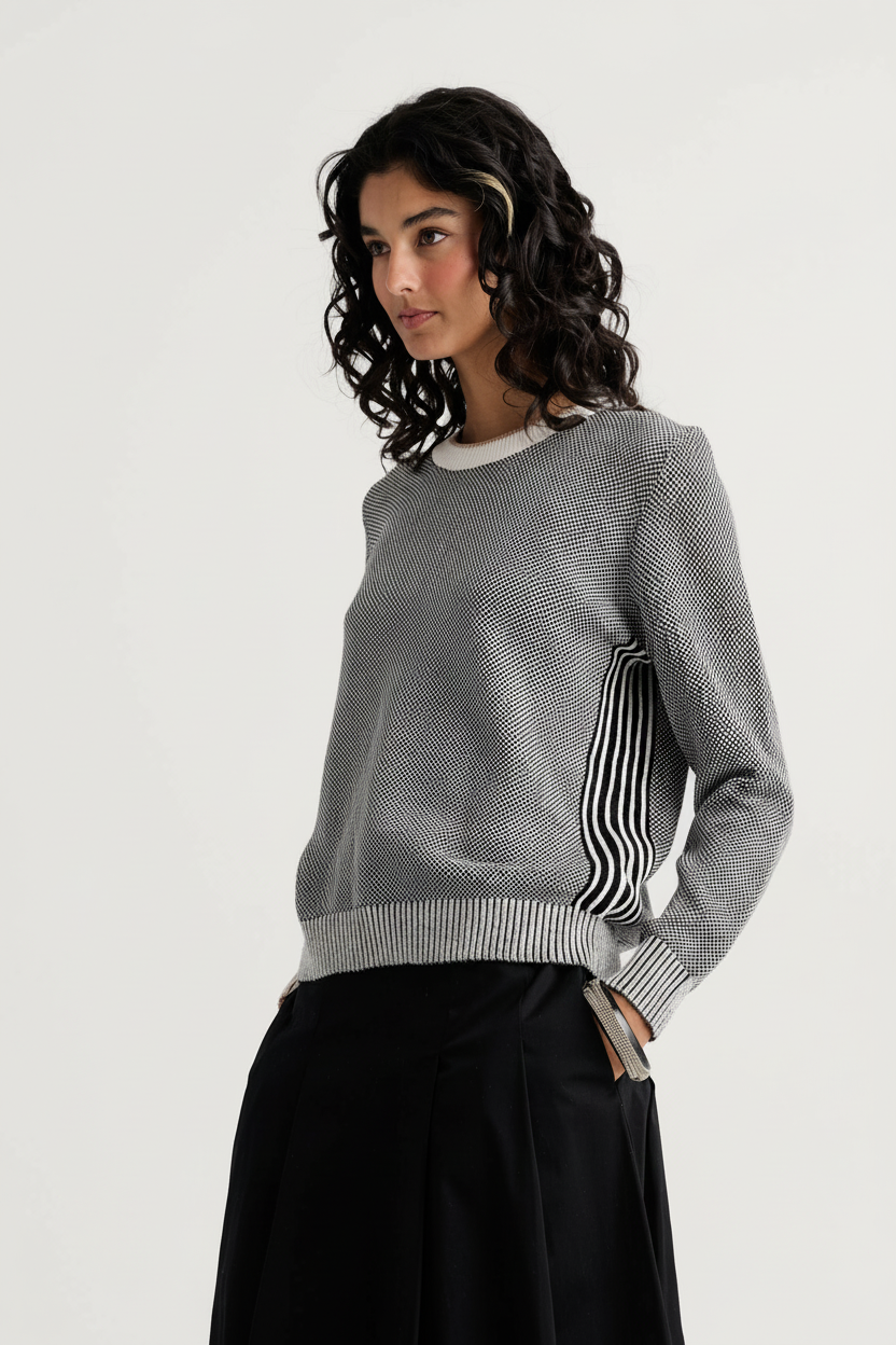 Three-quarter side stripe sharpened 2:3