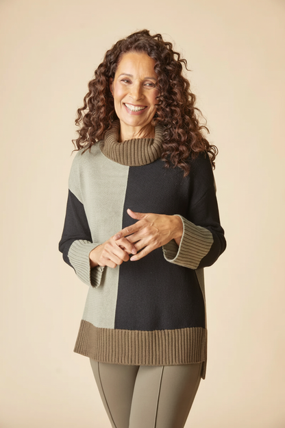 Yin Yang Tunic – Warm Background Front